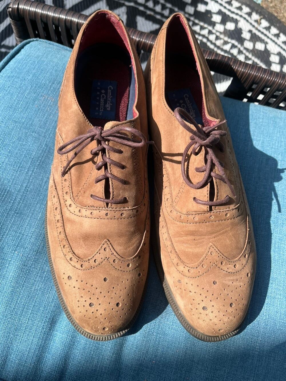 CAMBRIDGE CLASSICS Men's Wingtips Brown Suede Dress Shoes Size 10.5M